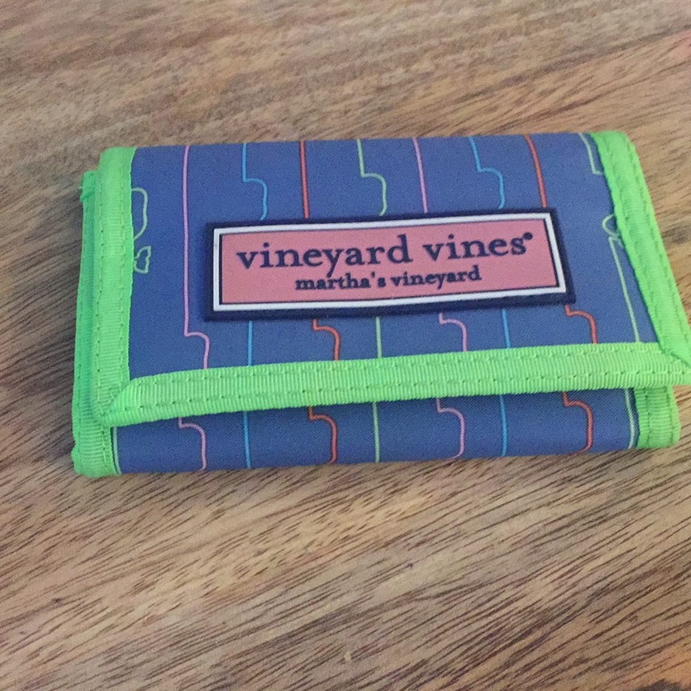Vineyard vines wallet